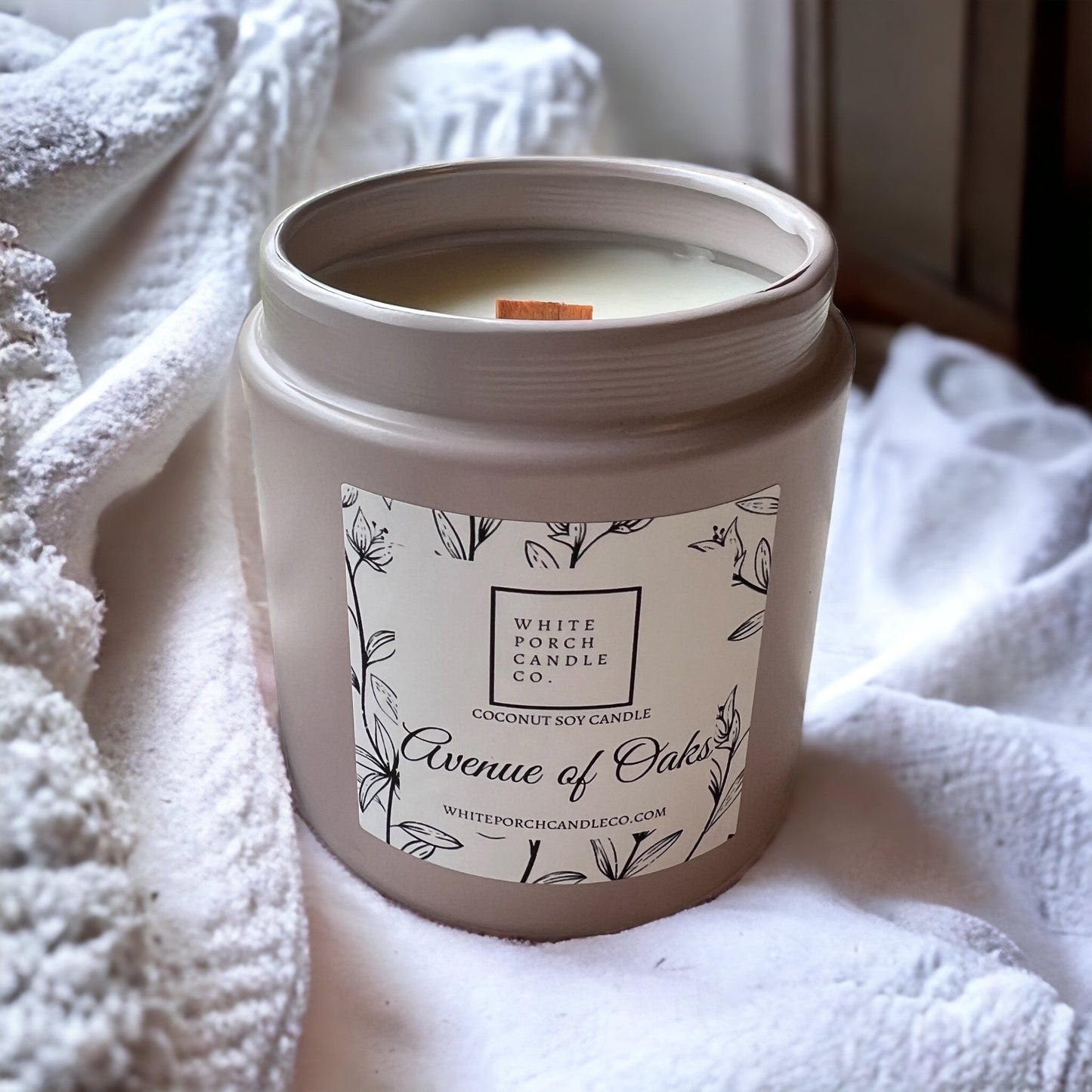 Avenue of Oaks Coconut Soy Candle